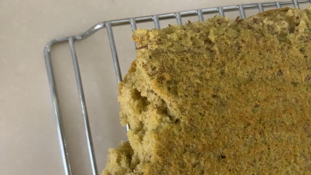 无需打发的香蕉核桃蛋糕（消耗熟香蕉）