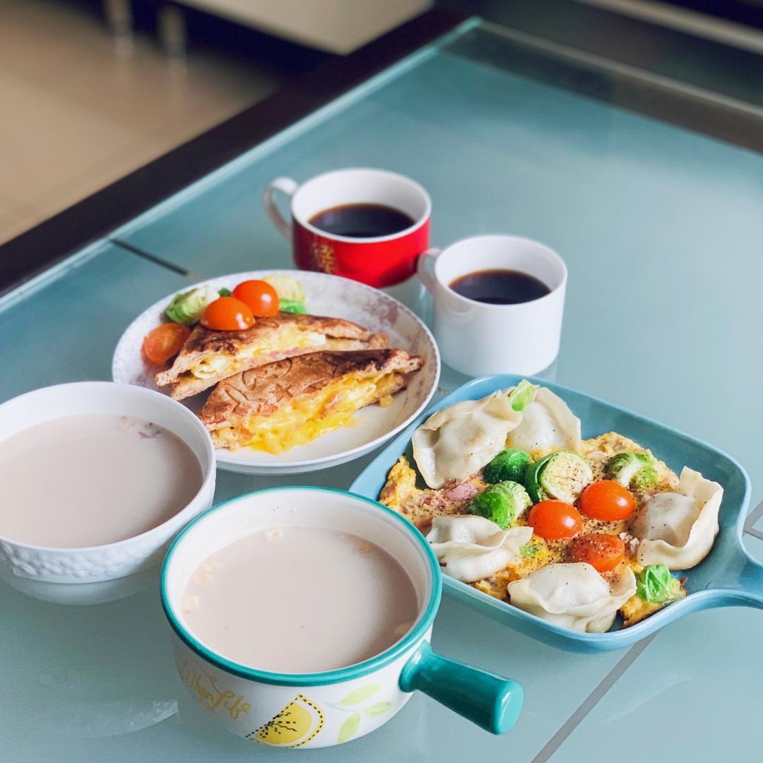 蛋抱煎饺（速冻饺）