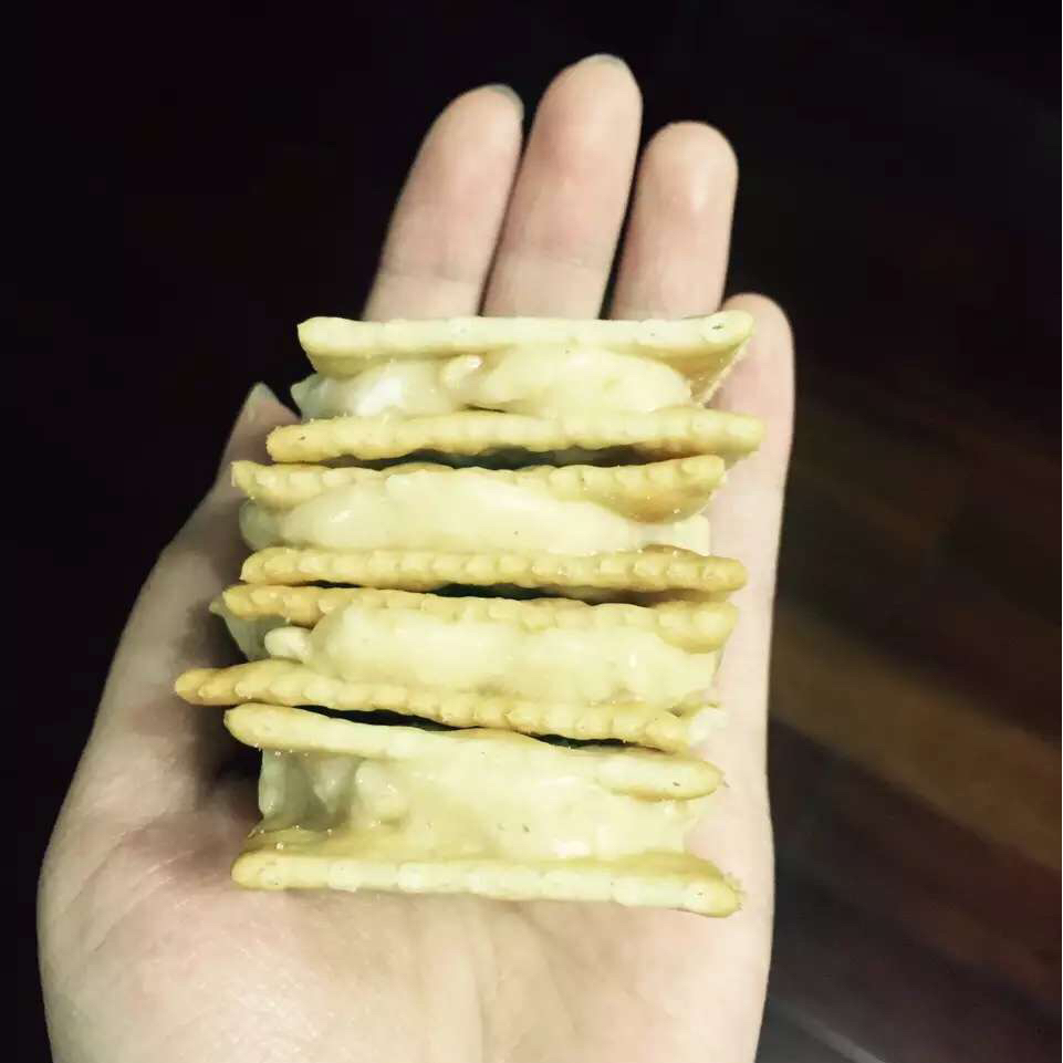 牛轧糖拉丝饼干