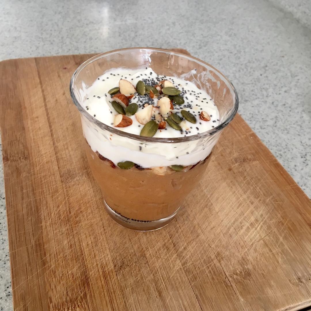 老祖母的丹麦苹果蛋糕Grandma’s Danish Apple Cake