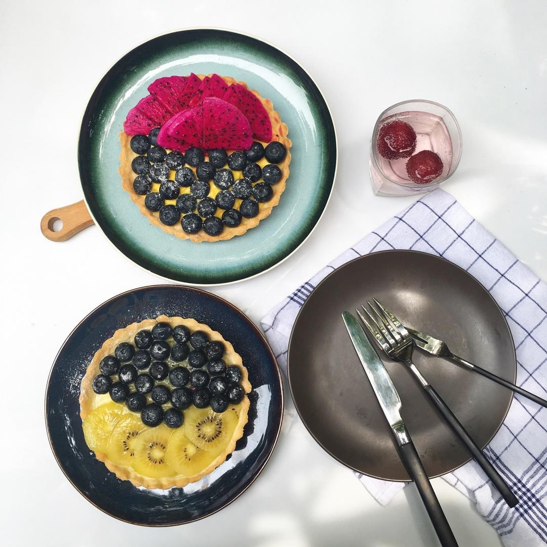 蓝莓奇异果火龙果双拼挞