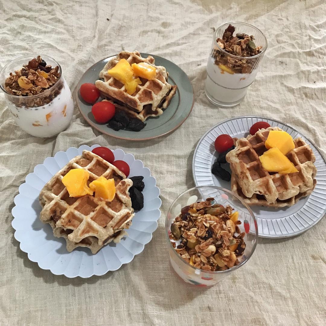 香蕉燕麦全麦松饼、华夫饼