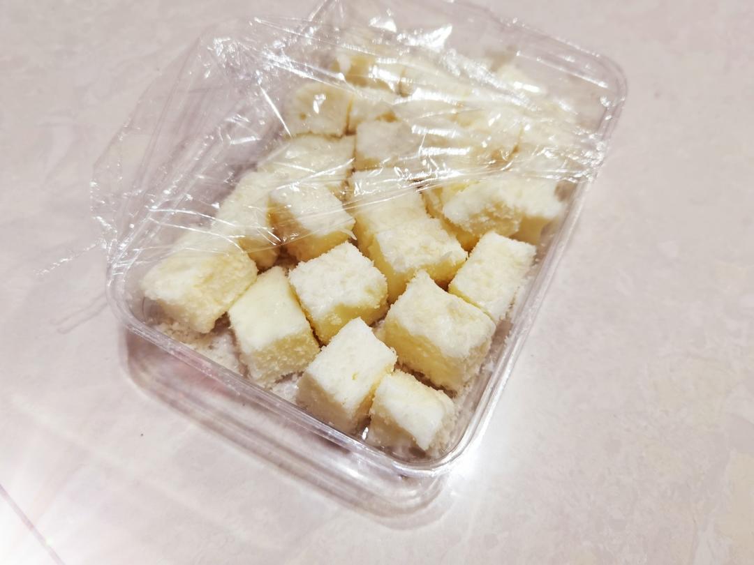 完胜85‘C的牛奶椰蓉小方