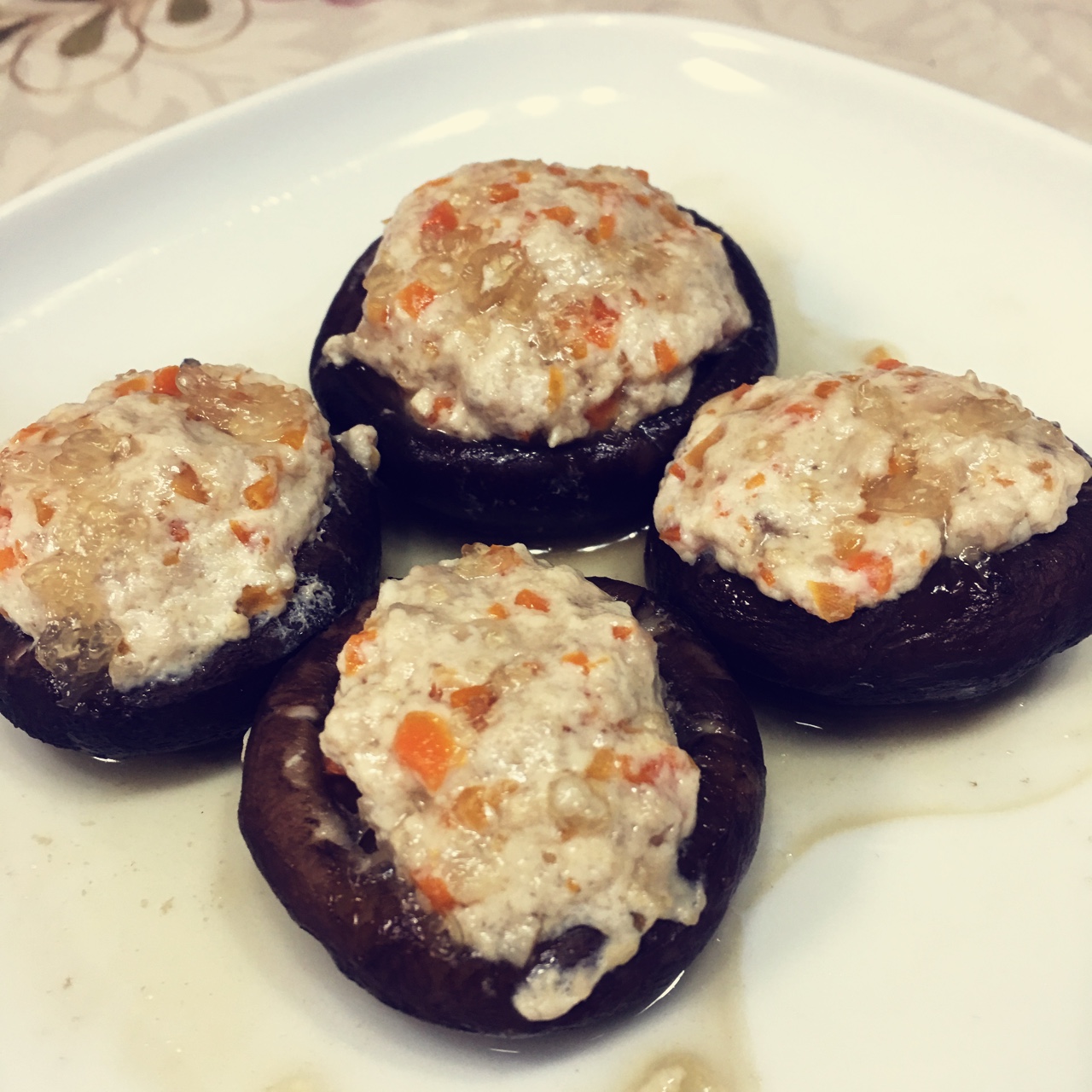 豆腐肉末酿香菇