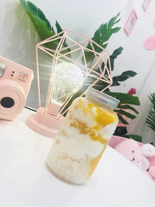 网红饮品：泰椰奶花