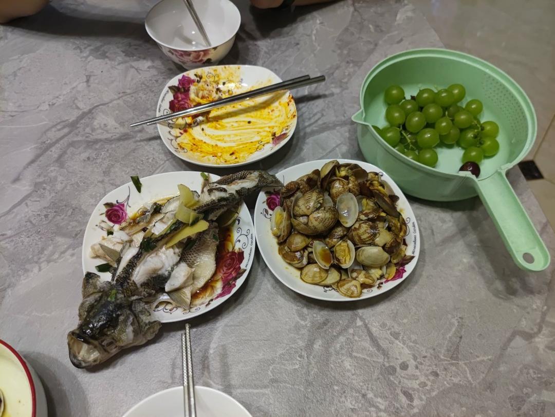 凉拌花甲（超简单又好吃！）