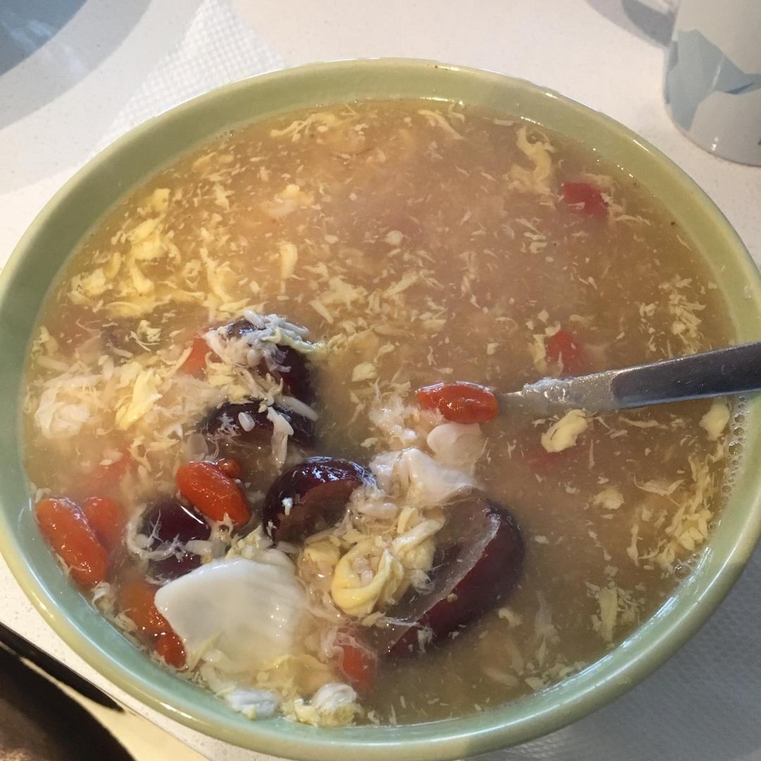 酒糟煮鸡蛋