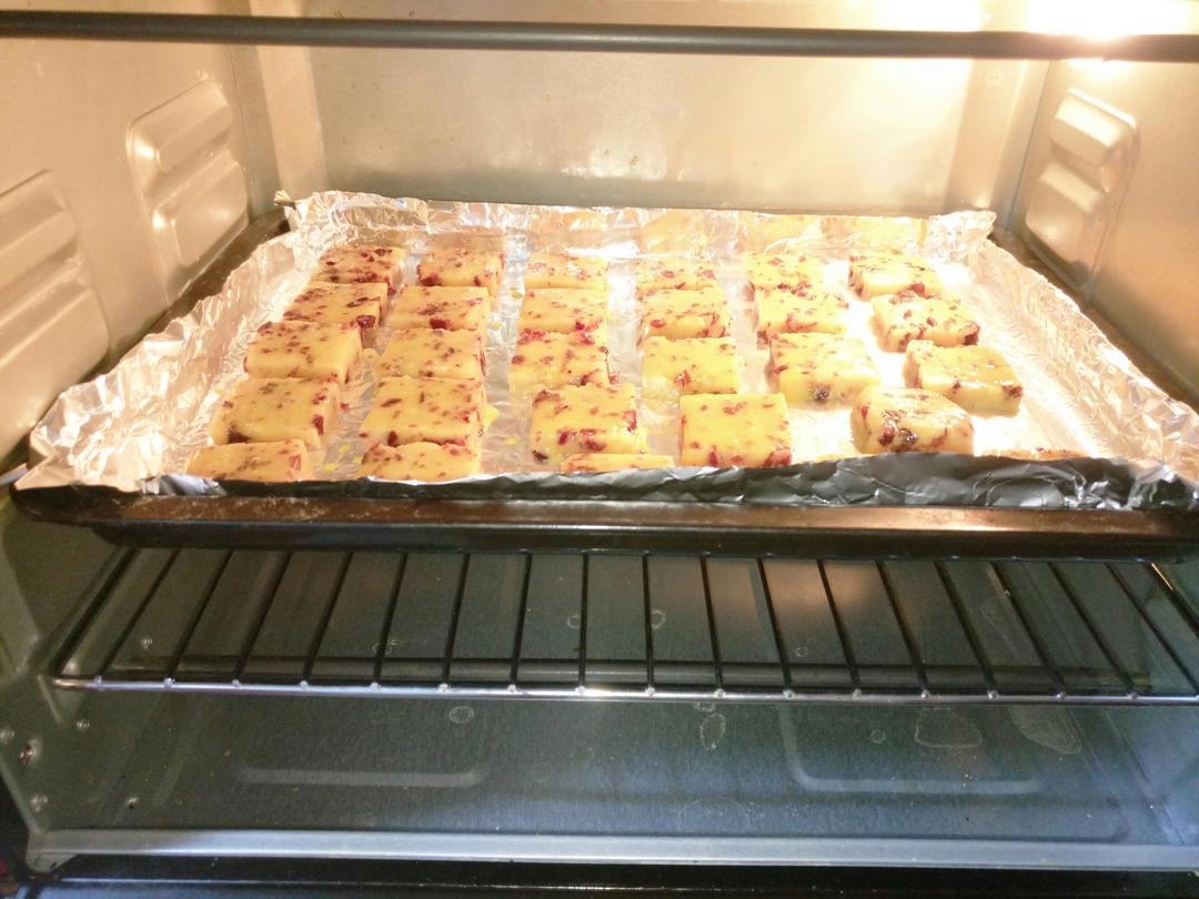 葡萄奶酥(超酥香的饼干)