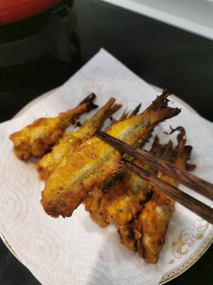 炸小鱼儿干