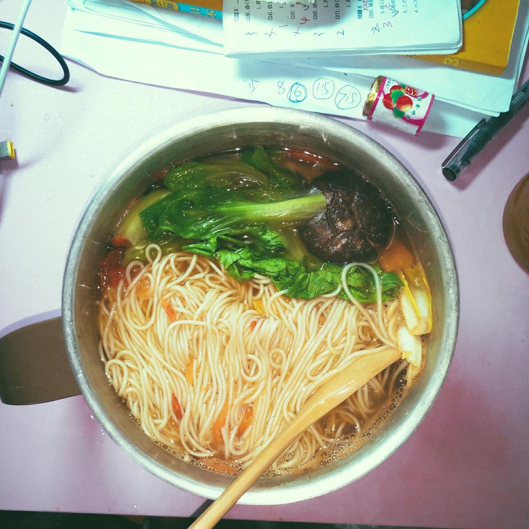 想自由ll做的宿舍必备简单好吃煮面条
