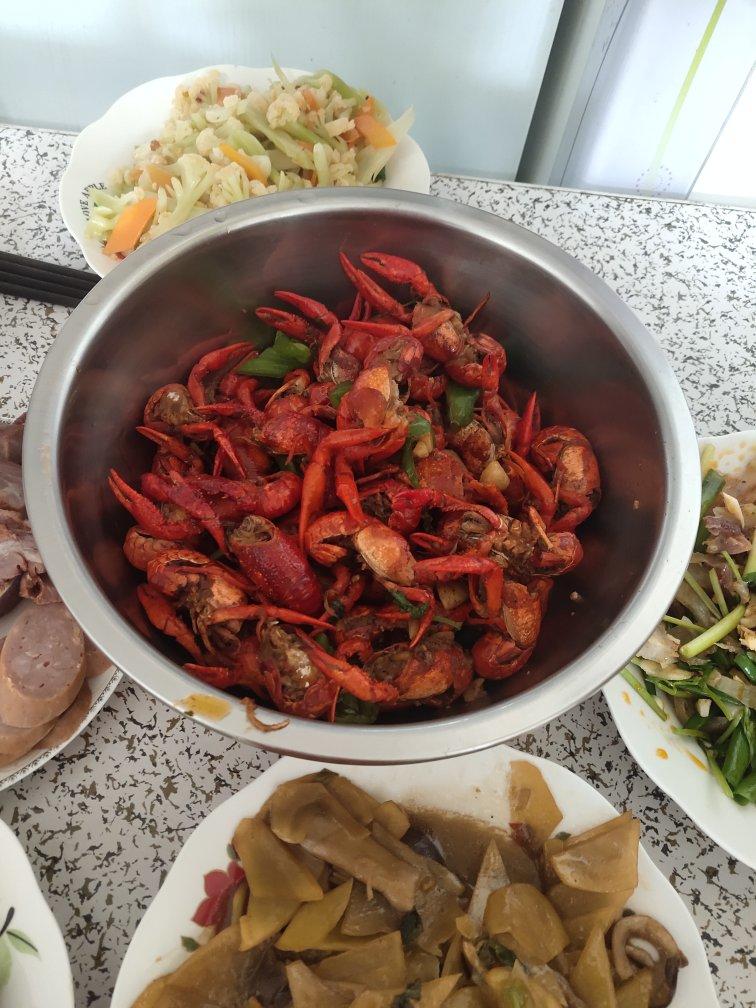 香辣小龙虾（用火锅底料）