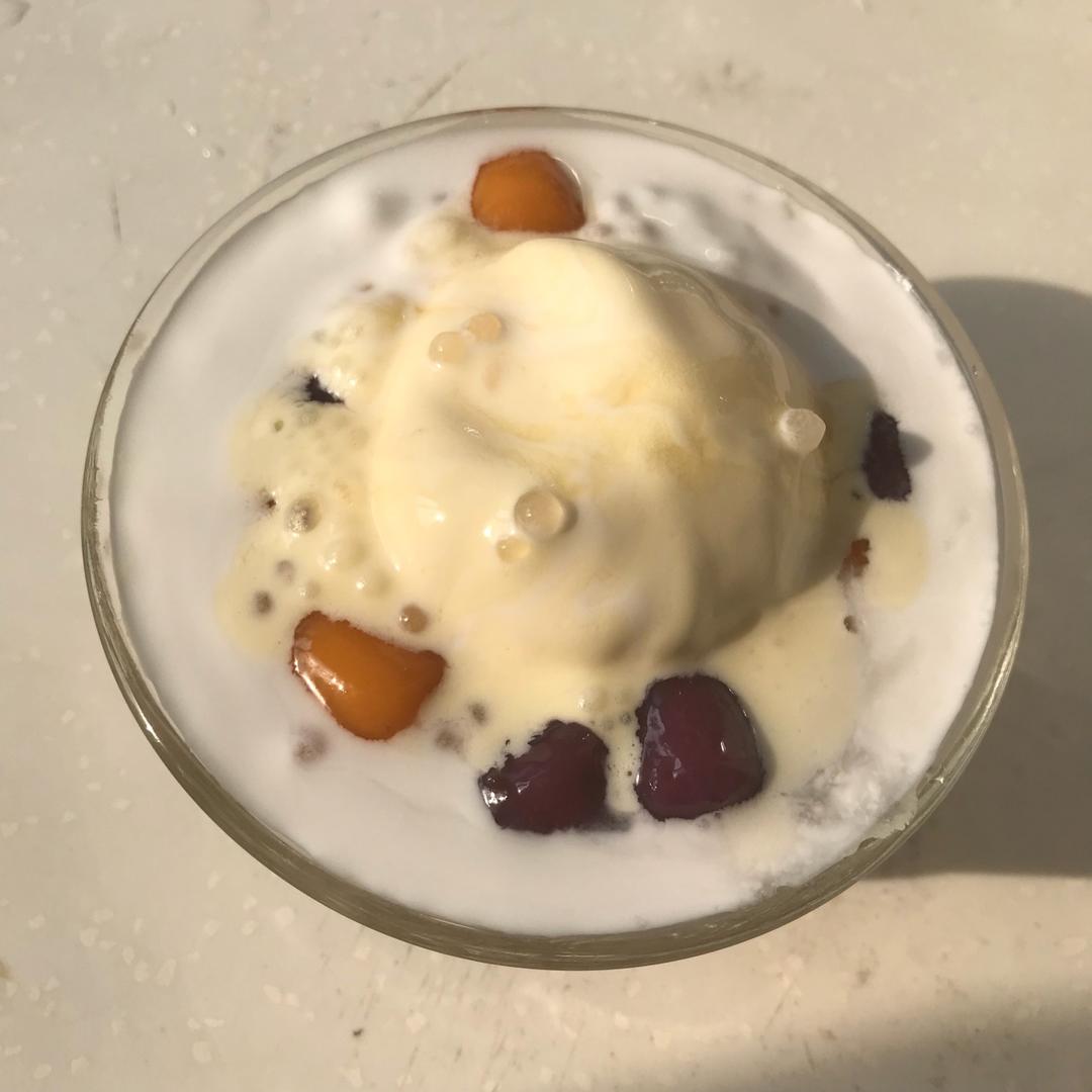 芋圆芒果椰汁西米露