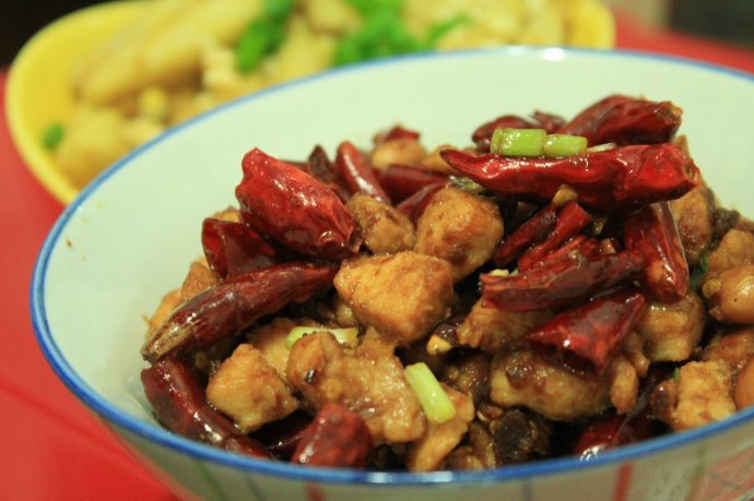 四川正宗宫保鸡丁