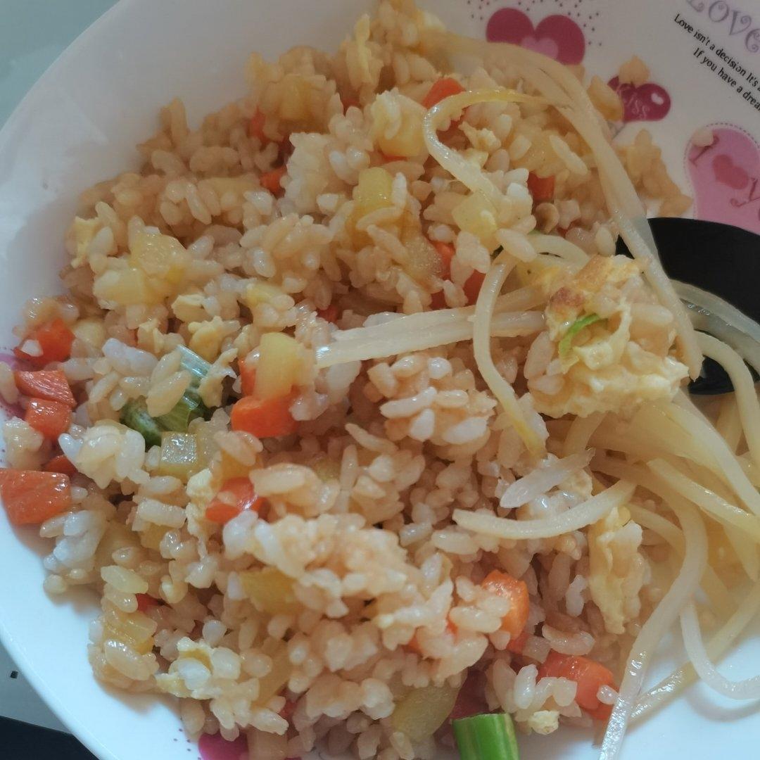 超级好吃！简单零失败的秘制蛋炒饭
