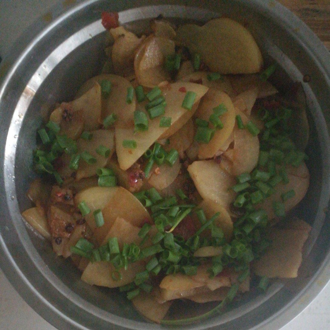 干锅土豆片