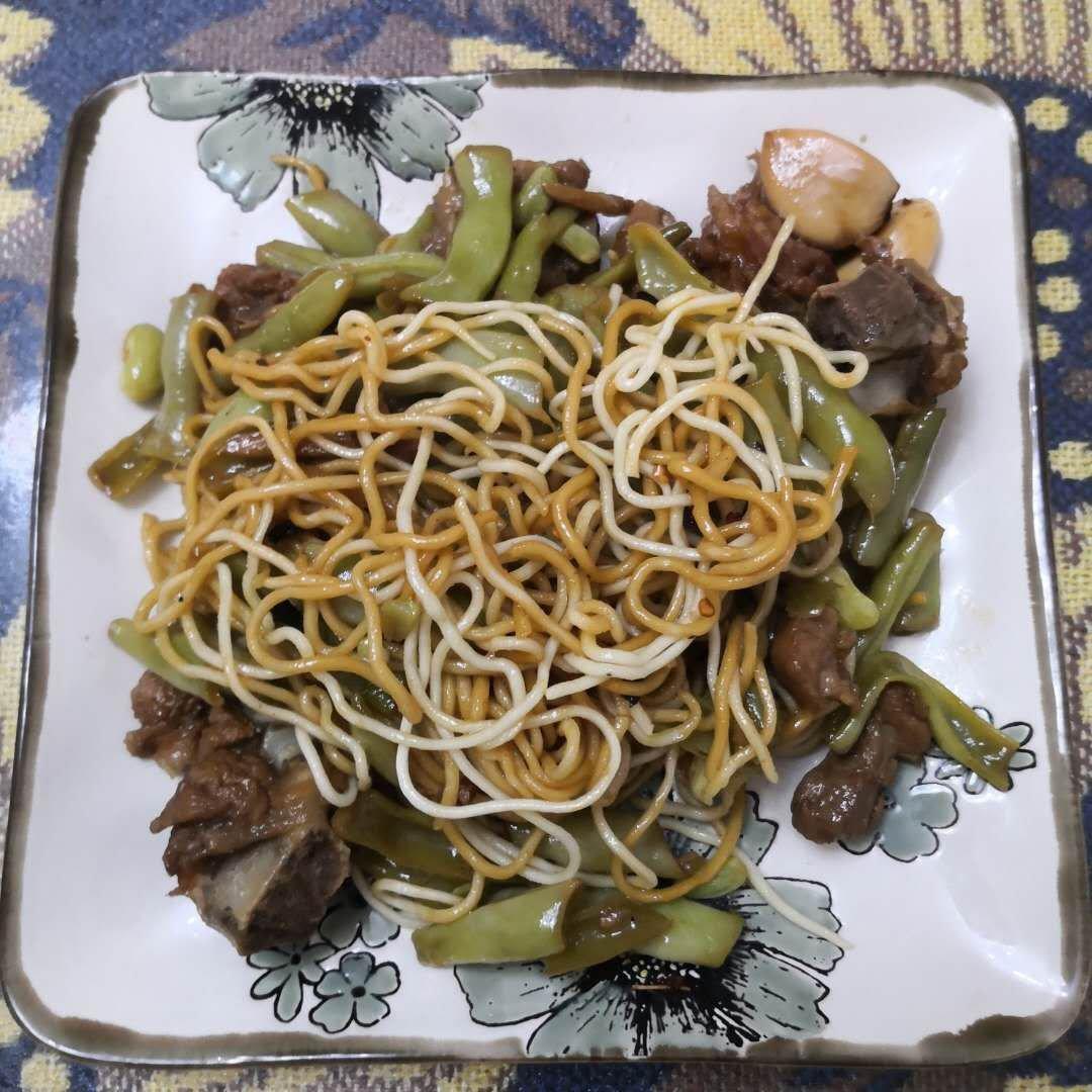 排骨豆角焖面