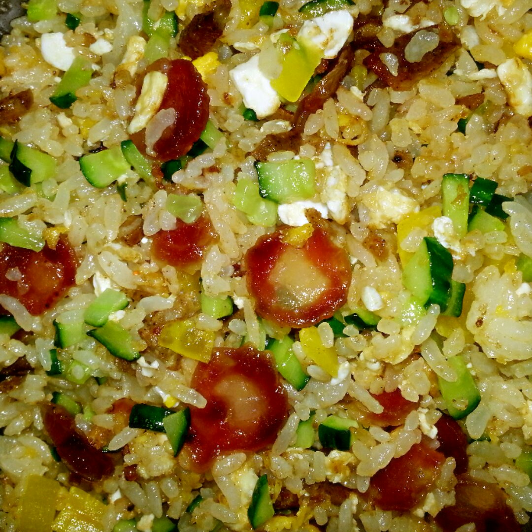 香肠蛋炒饭