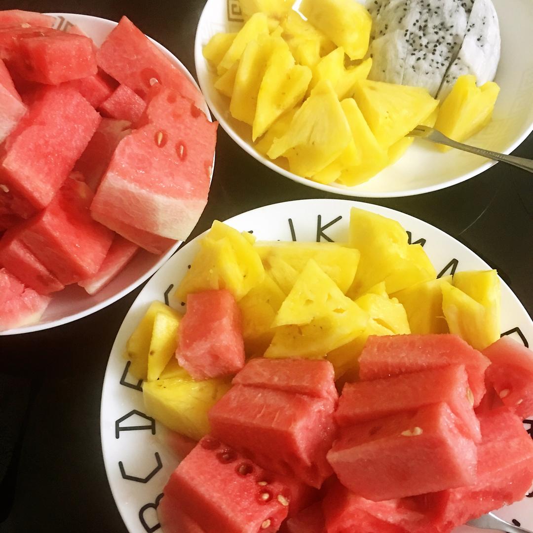 粉彩果盘