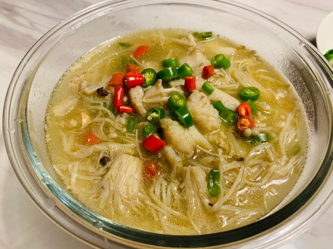 xhl有闷响做的酸汤巴沙鱼片