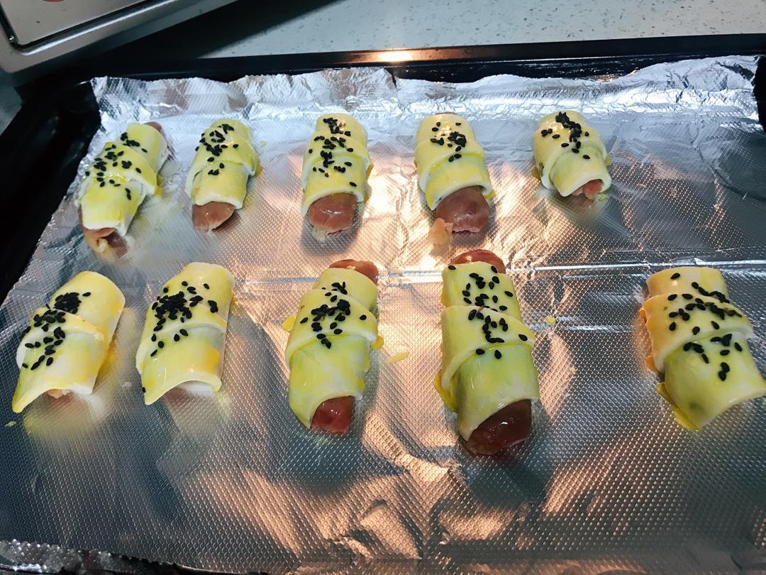 香酥香肠卷