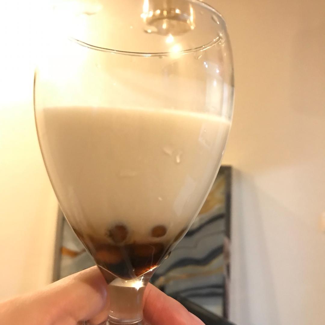 黑糖珍珠鲜奶-在家喝鹿角巷