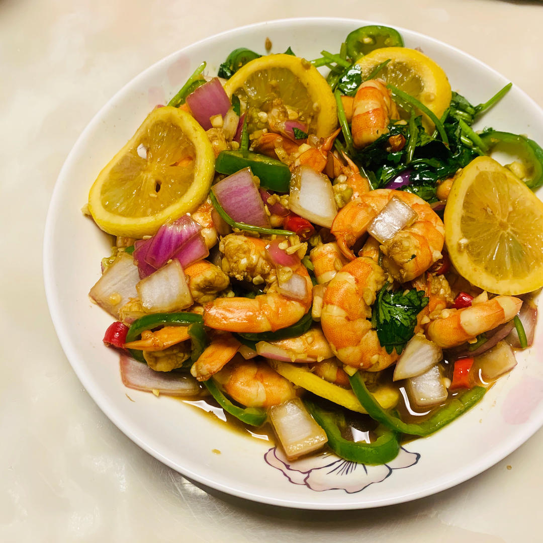 鲜嫩爽口，低脂低卡的酸辣柠檬虾，爆好吃