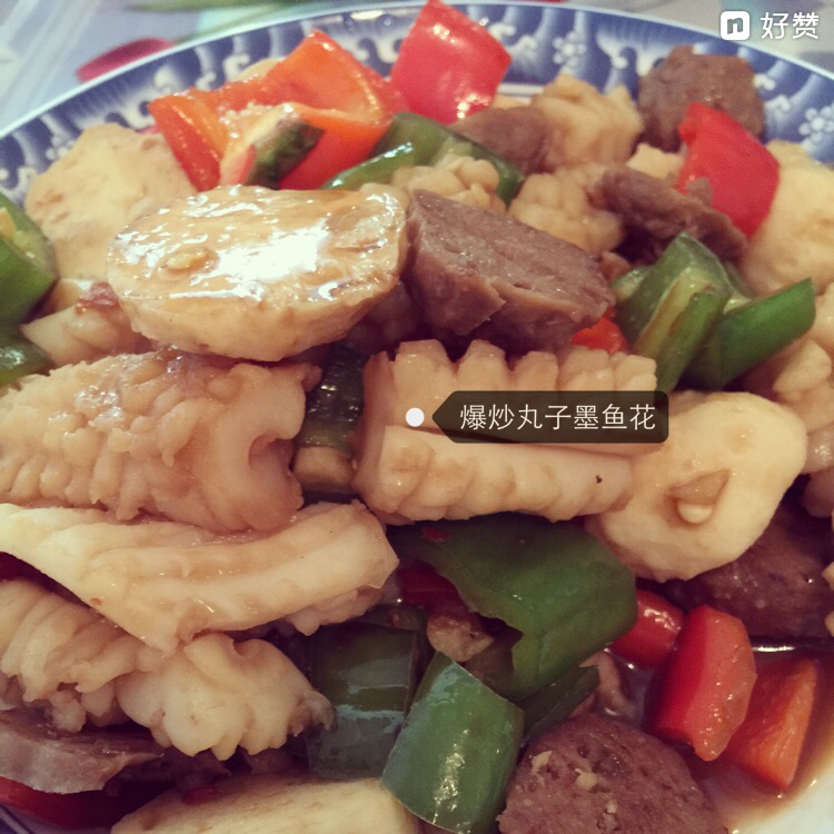 辣椒恋酱油 之 炝炒墨鱼丸匝