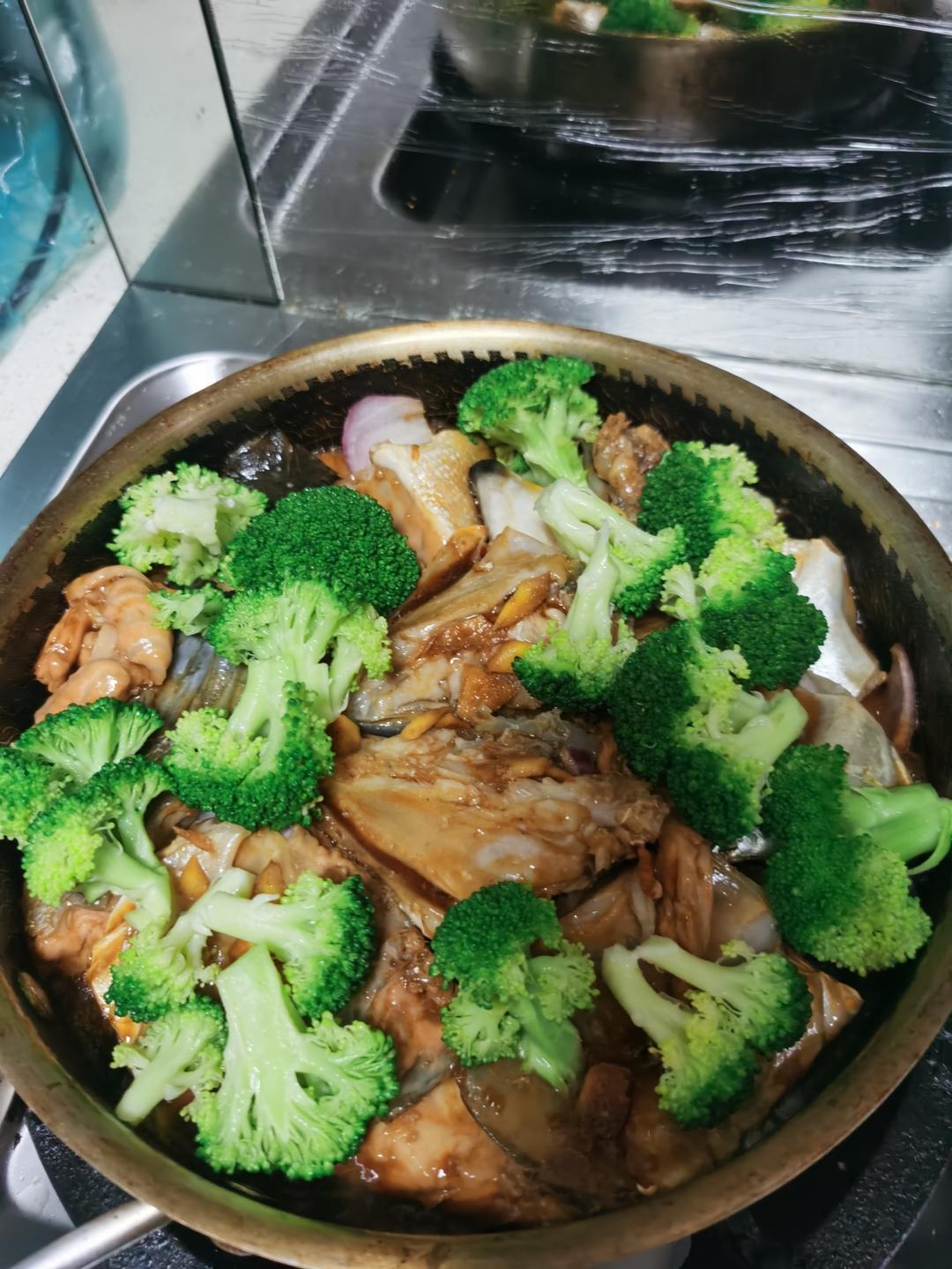 酱焖三文鱼头（拌饭绝配）