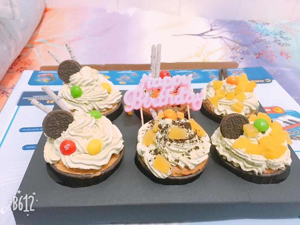 不回缩杯子蛋糕cupcake