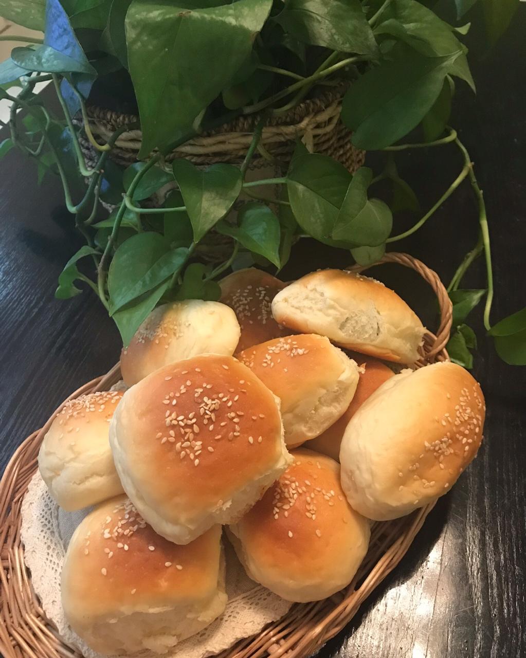 酸奶红豆小面包