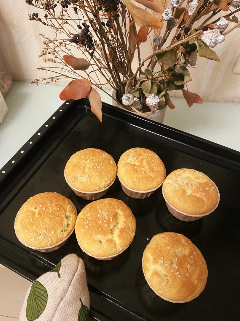 咸香戚风经典——黄金葱香肉松戚风