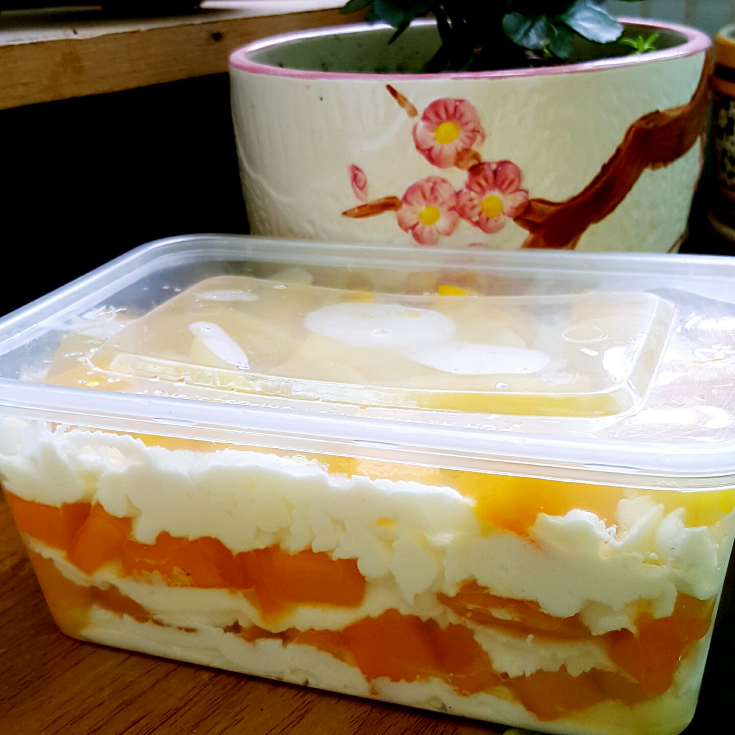 蛋糕水果盒子
★快手美味甜品★