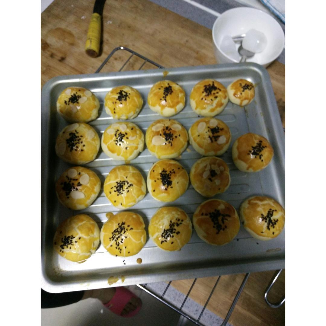 蛋黄酥酥酥（超级奶香黄油版）