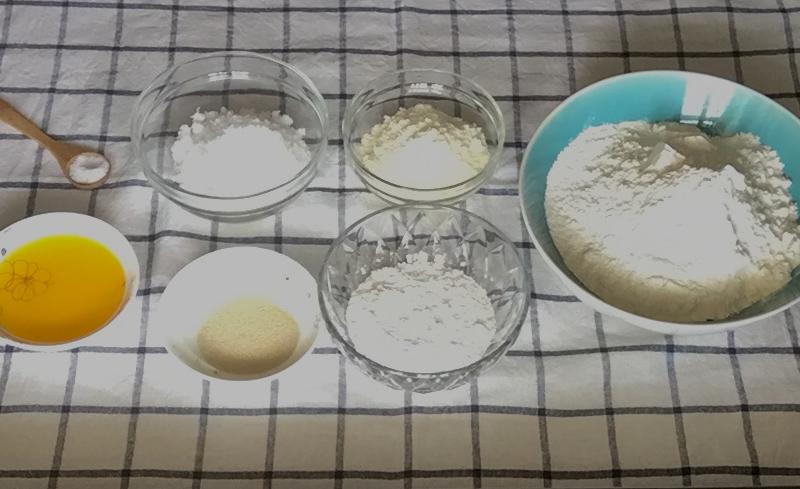 纯奶手撕吐司的做法 步骤1