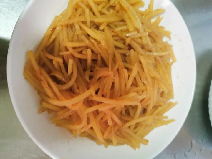 土豆丝炒肉