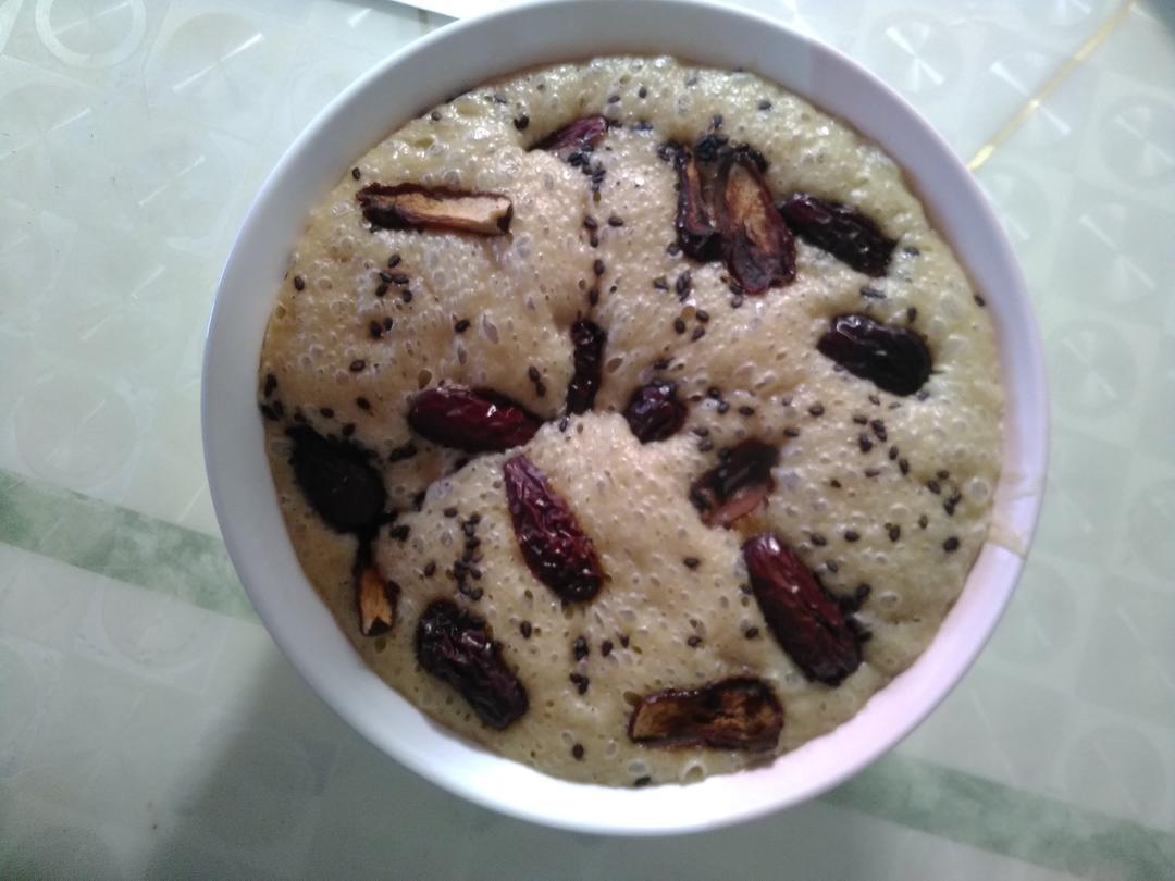 红糖枣糕（超级简单，无需泡打粉打蛋器）