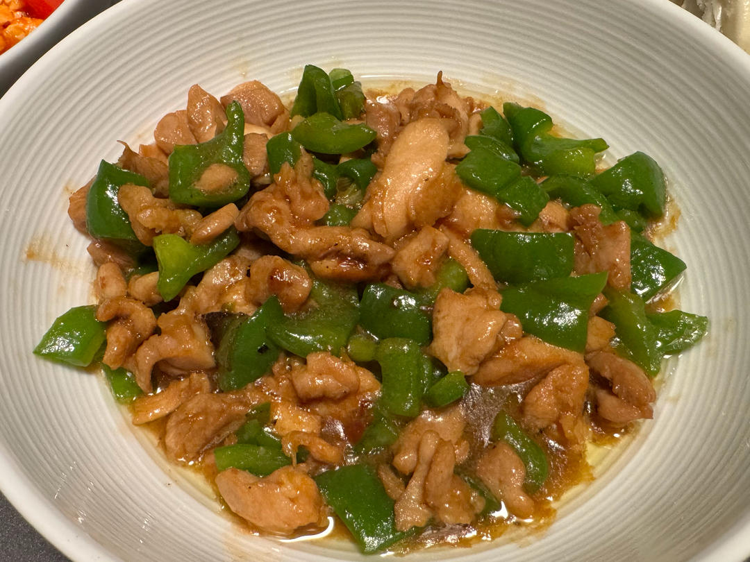 青椒炒鸡腿肉（大厨级别）