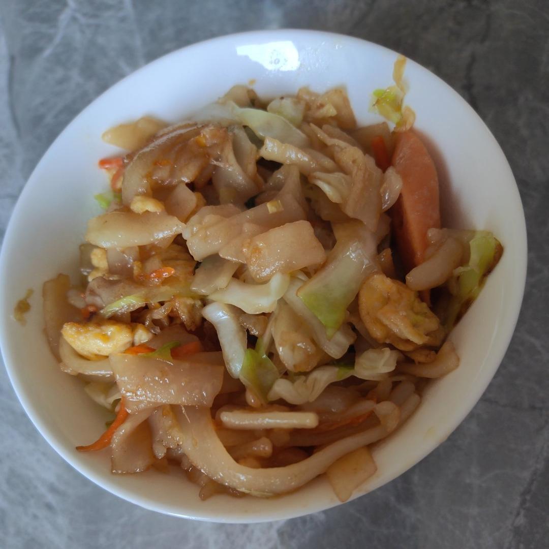 路边摊的炒河粉