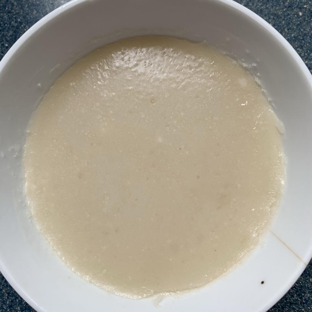 熬制肉皮冻---为小笼包做准备