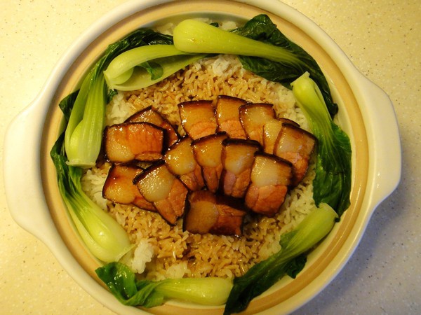 猪小者做的叉烧煲仔饭