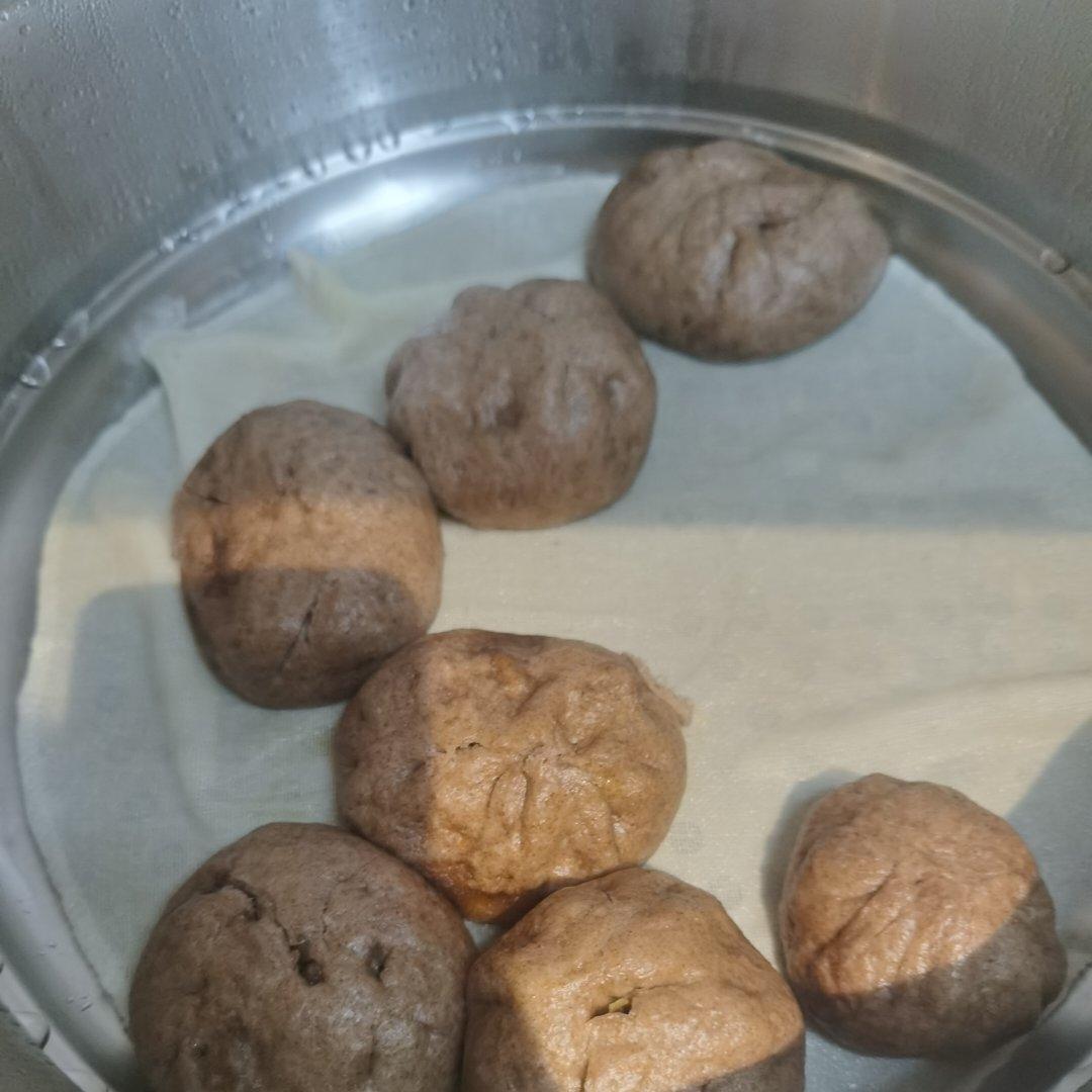 香菇粗粮肉包