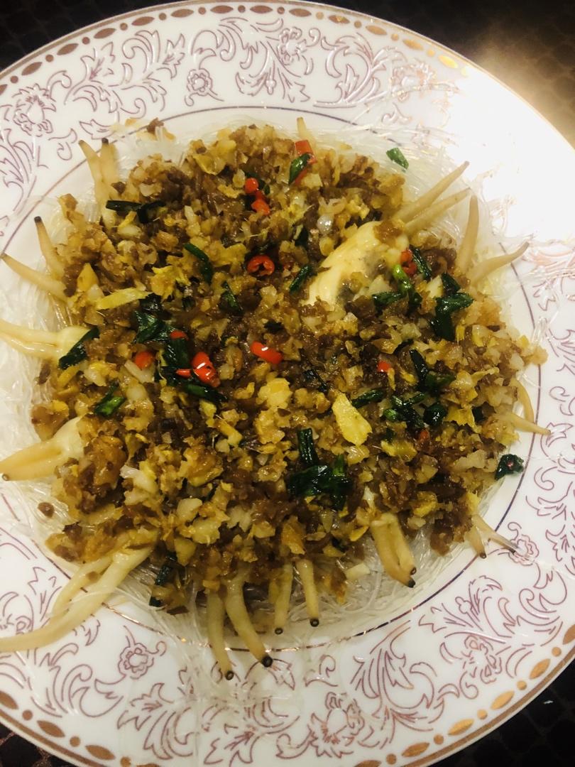 蒜蓉粉丝蒸圣子