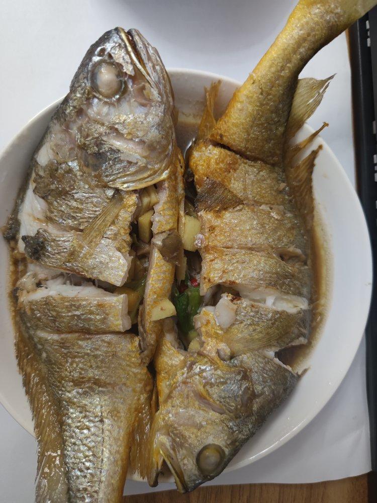 红烧大黄鱼