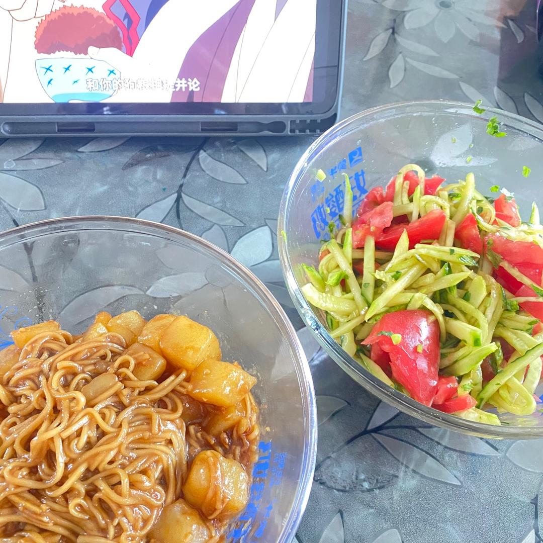 千万别学我这样做焖面！我怕你吃三碗都不够