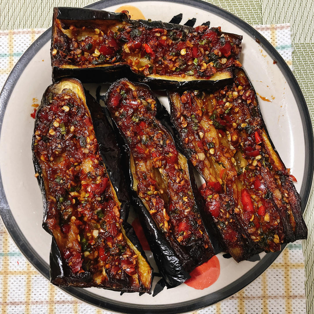 堪比烧烤冠军的烤茄子（空气炸锅版）