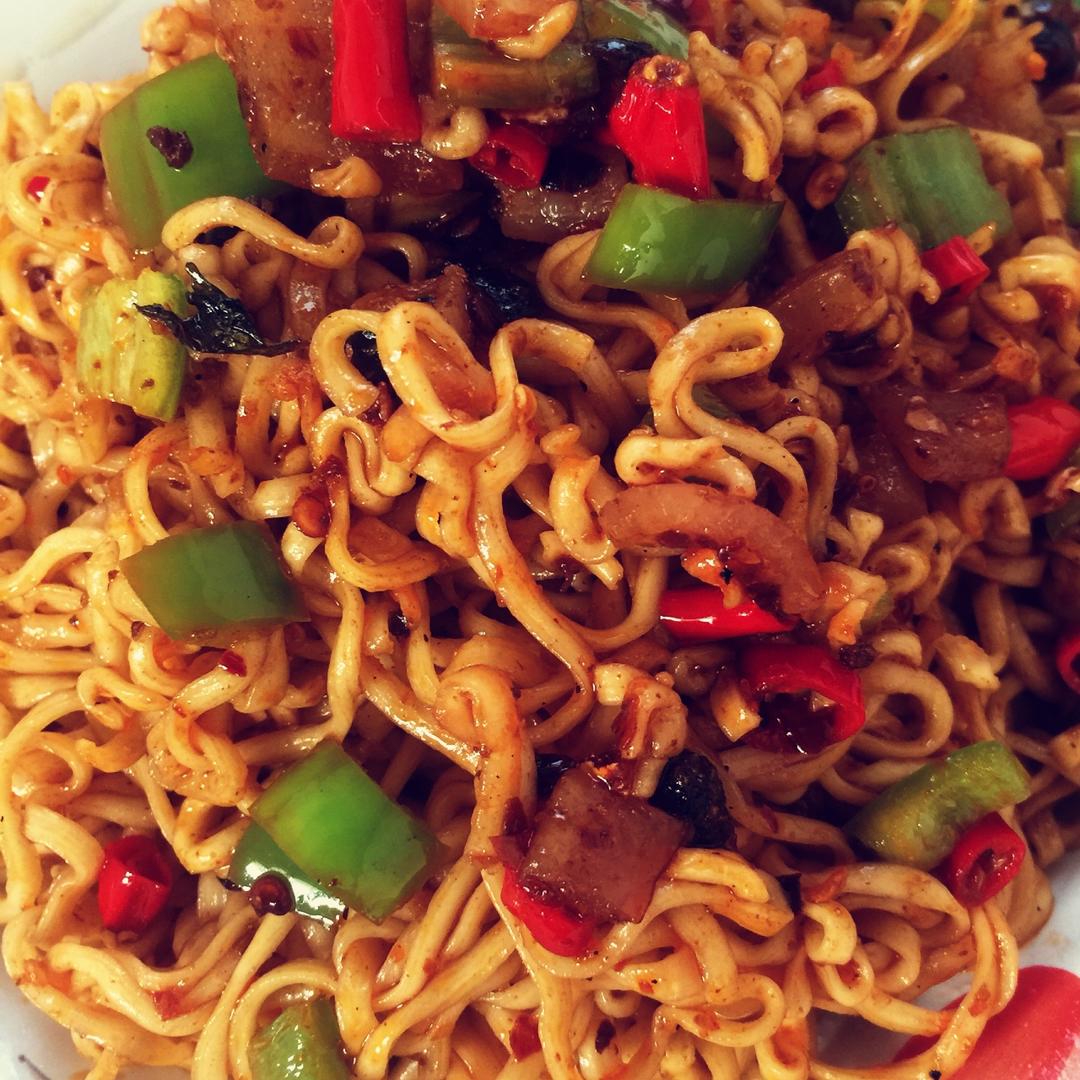 火鸡面（辣鸡面）