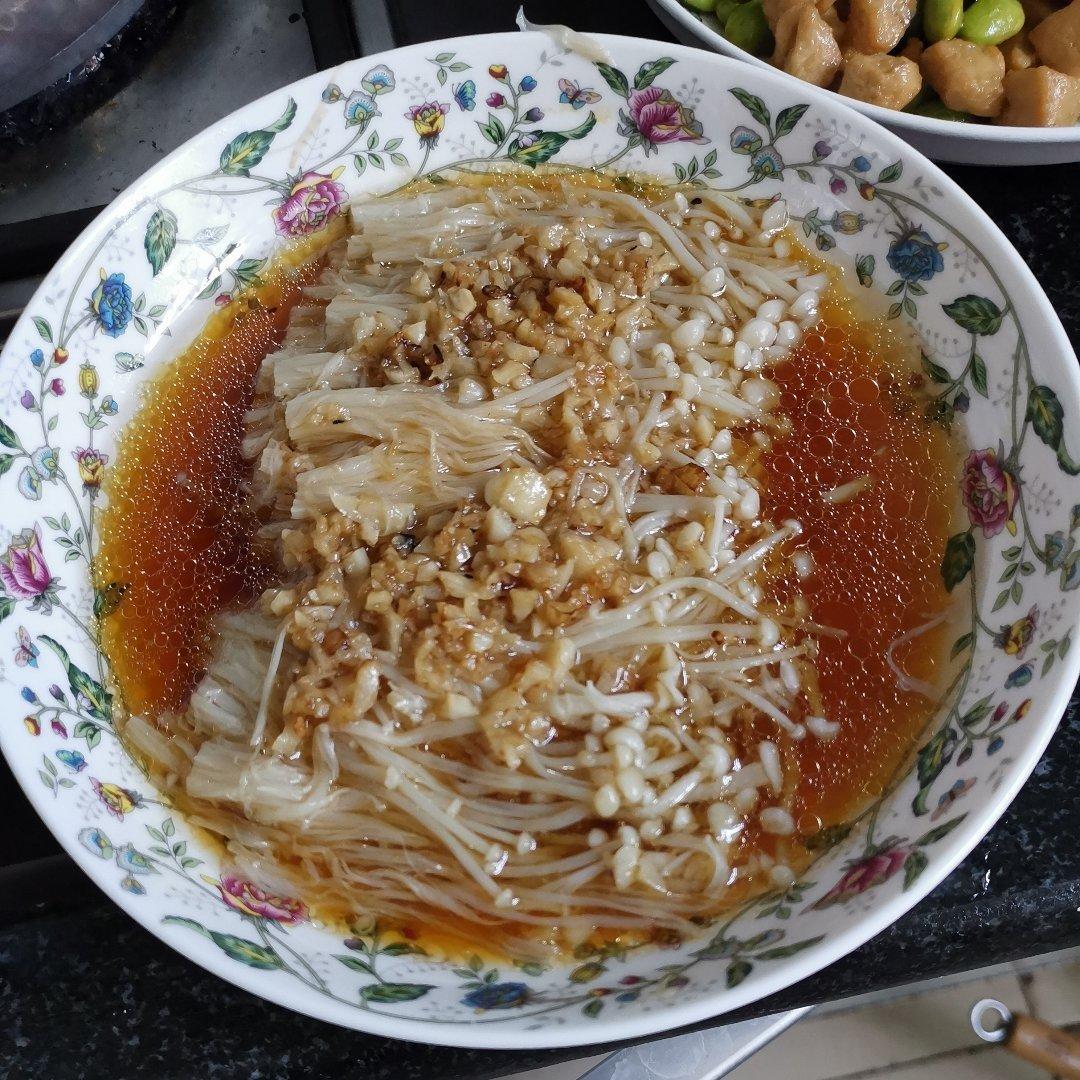 蒜蓉蒸金针菇