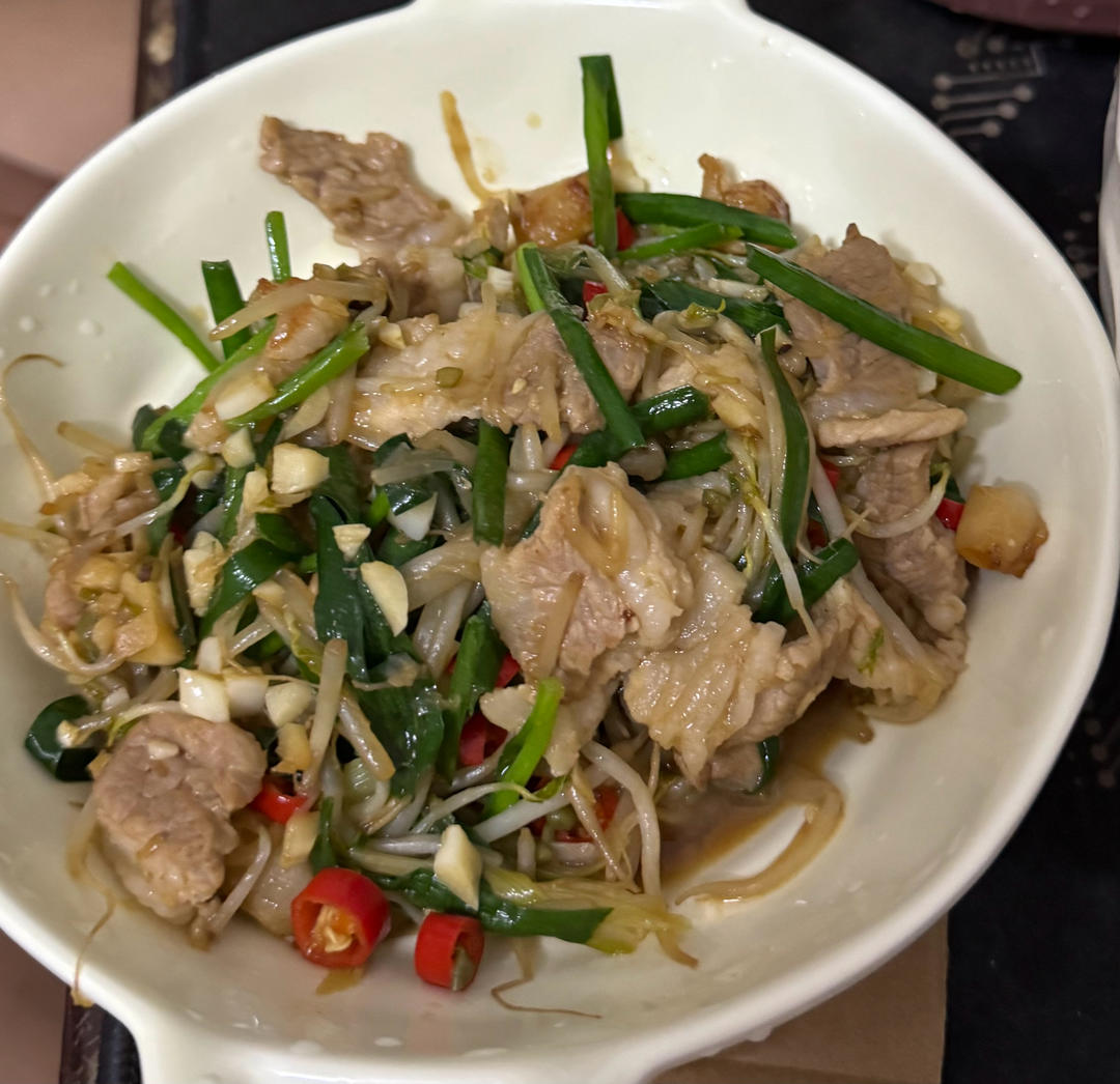 豆芽炒肉