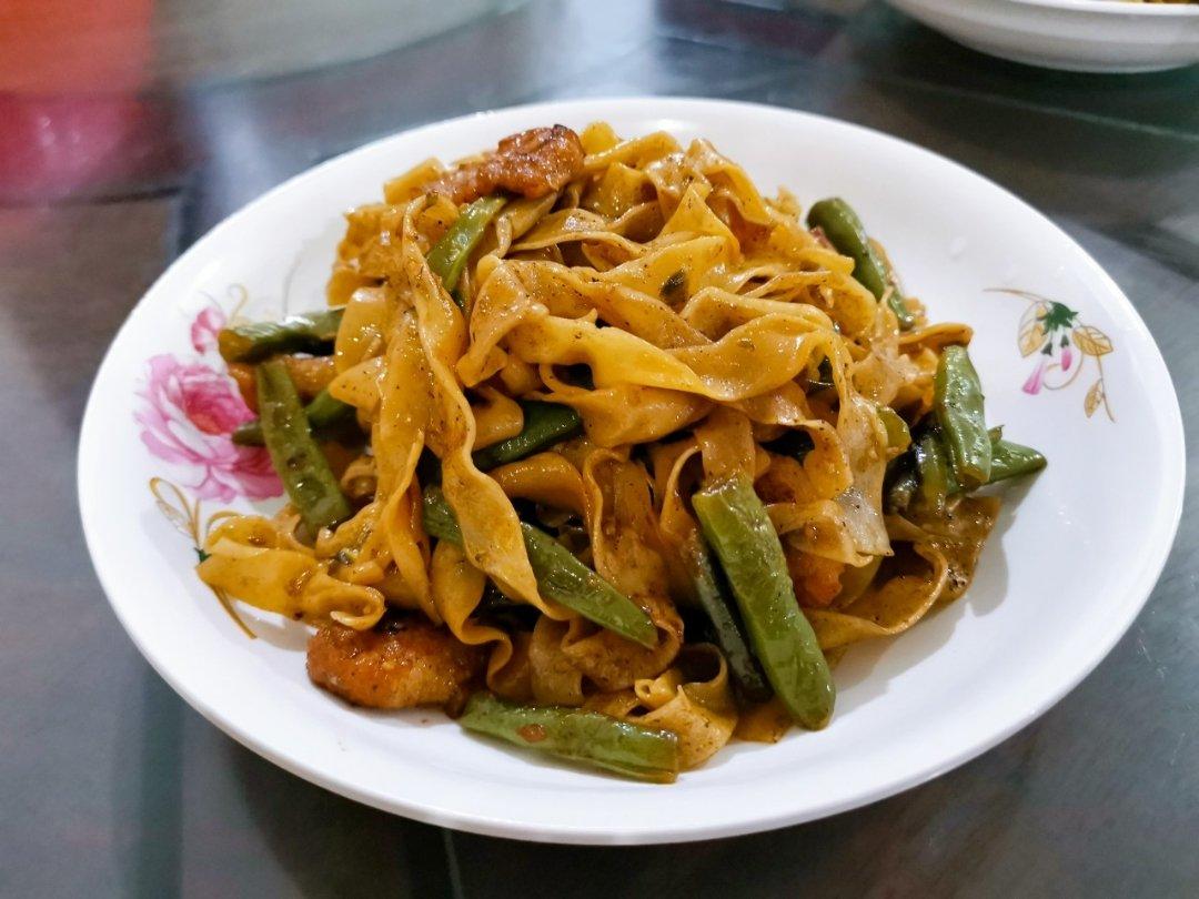 芸豆焖面（附万能的腌肉不老的办法）