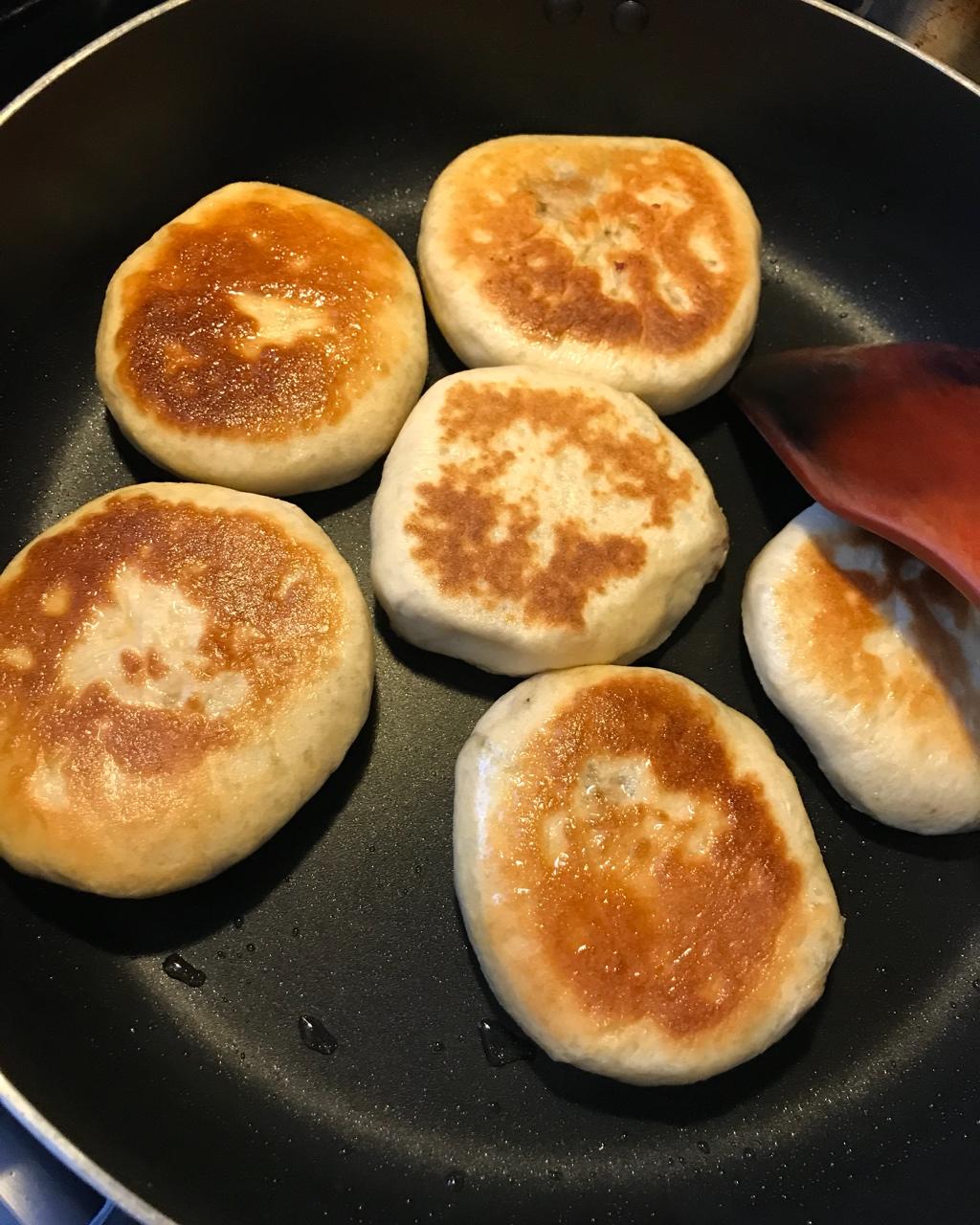 麻辣天使本拉风做的鲜肉饼(发面)